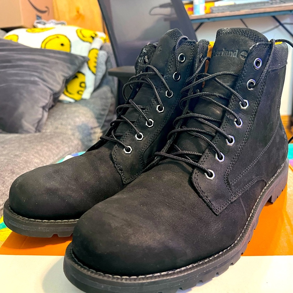 Timberland men’s boots size 13